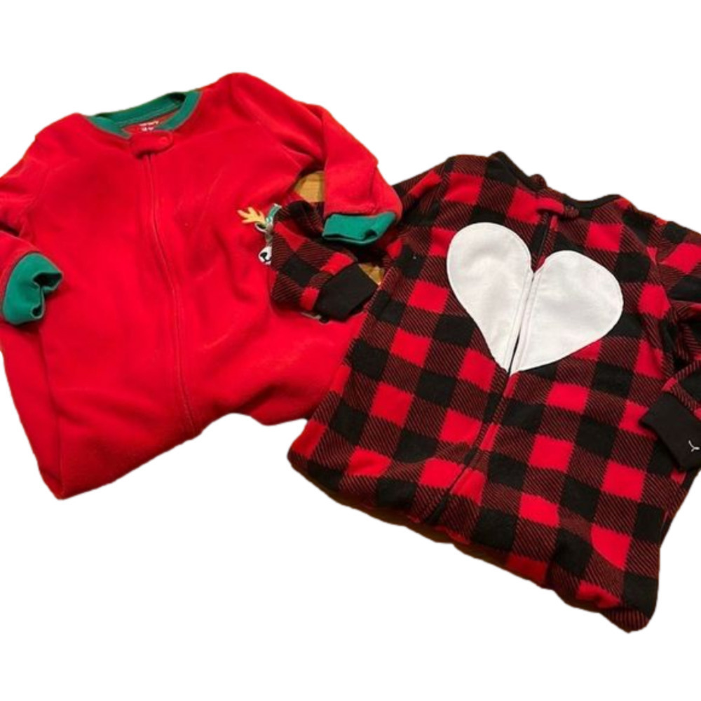 (2) carters 2 T sleepers good condition besides small stain as pictured &